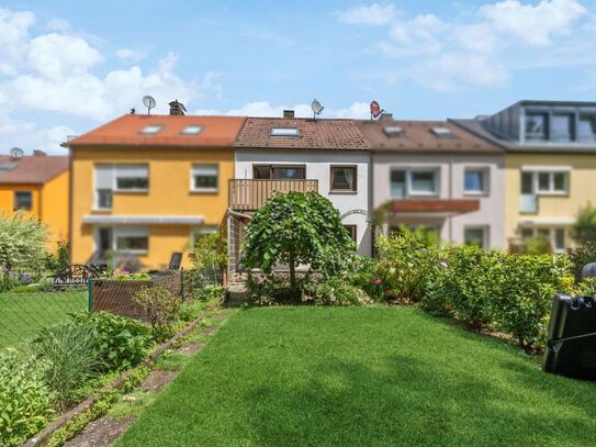 Schönes Reihenmittelhaus in guter Lage von Fürth-Burgfarrnbach zu verkaufen