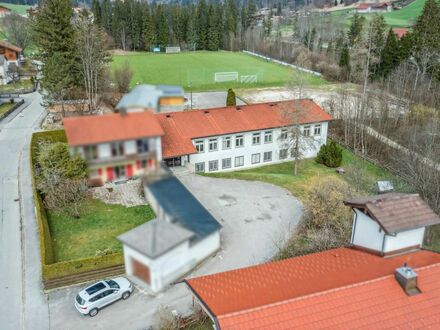 Sehr schöne und großzügige Gewerbe- und Baufläche in ruhiger Lage von Schneizlreuth