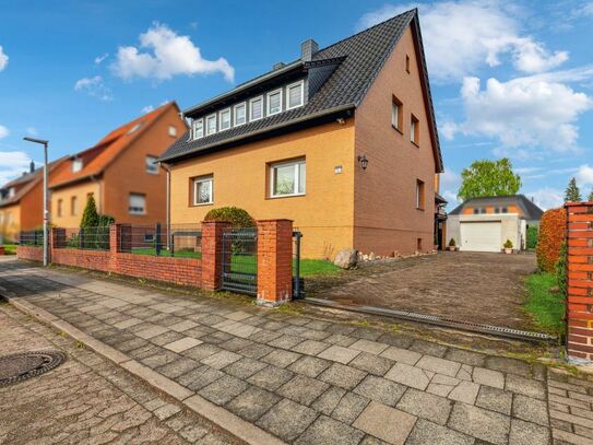 3 Wohneinheiten! Einfamilienhaus mit großem Anbau nach WEG aufgeteilt in Isernhagen - Altwarmbüchen