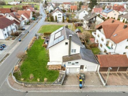 Einfamilienhaus auf großem Grundstück in ruhiger Lage