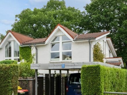 Attraktives Raumwunder in Bestlage von Lemsahl-Mellingstedt inkl. Einbauküche und Carport