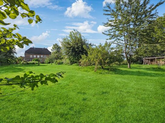 Traum auf dem Lande in Esgrus: Wohnung im Obergeschoss von 2-Familienhaus mit großzügigem Grundstück