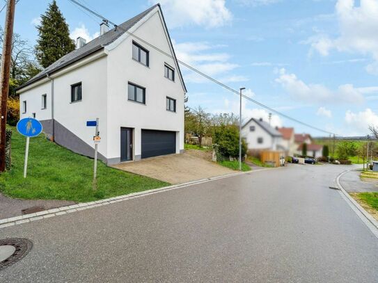 ALLGÄU: Einfamilienhaus mit Doppelgarage und Schwedenofen in Kirchheim