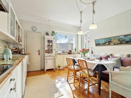 Urban Living trifft auf Gemütlichkeit - Zwei Zimmer, (Wohn-)Küche, Bad im schönen Flingern