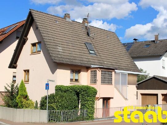 FREISTEHENDES 1 FAMILIENHAUS MIT GARAGEN, HALLE UND GARTENGRUNDSTÜCK