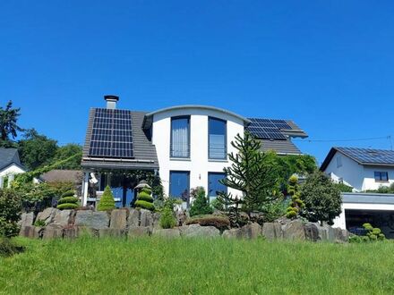 Zukunftssicheres Einfamilienhaus in attraktiver Sonnenlage