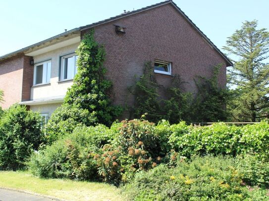 Flexibles Zweifamilienhaus mit Gartenidyll