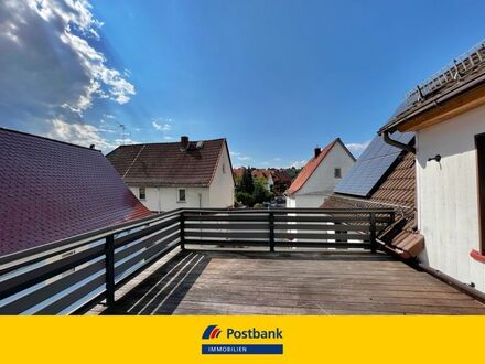 Doppelhaushälfte mit sonniger Dachterrasse und Balkon