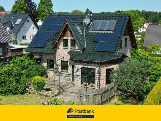 Potenzial zum "Minus-Energie-Kosten-Haus"! PV- und Solarthermie! Herausragende Qualität & Substanz!