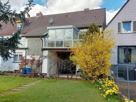 2 Familienhaus mit großem Garten zentral in Ober-Ramstadt !!