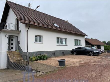 Großzügiges modernisiertes Wohnhaus mit Fernblick im schönen Bliesgau