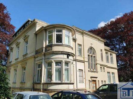 Potenzial trifft Tradition: Historische Fabrikantenvilla im Oberland - Modernisierungschance!