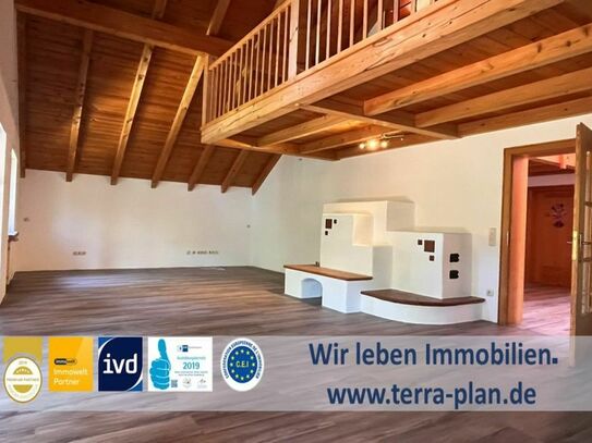 HAUS IM HAUS:
GEPFLEGTE 5-ZIMMER TERRASSEN / GARTEN WOHNUNG MIT WINTERGARTEN