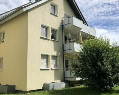 Geschmackvoll sanierte DG-Single-Wohnung mit Südbalkon