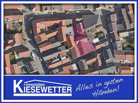 Grundstück mit Haus und Scheune
in Herrnsheim für ambitionierte Bauherren (u.a MFH mit 5 WE möglich)