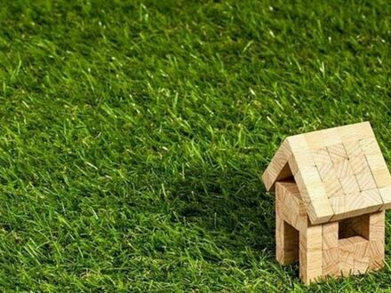5 - 6 % Bruttoanfangsrendite: Komplettpreis bei 0,5 Mio. € für eine Doppelhaushälfte und Grundstück
