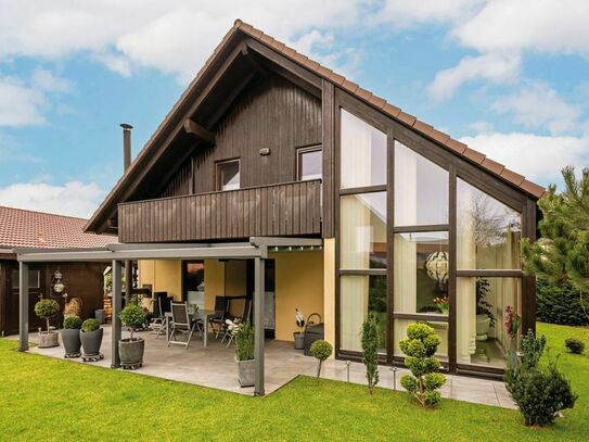 Provisionsfrei: Elegantes Einfamilienhaus in Straussee-Nähe