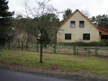 Idyllisches Einfamilienhaus: großzügiges Grundstück in Seenähe und ländlicher Umgebung