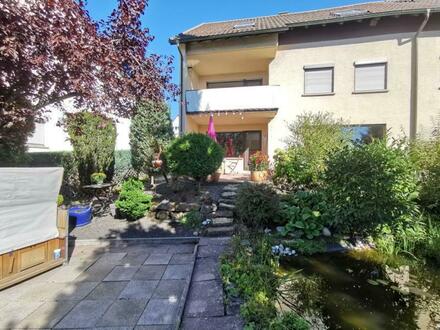 Große DHH mit großem Garten, Sonnenbalkon und Garage