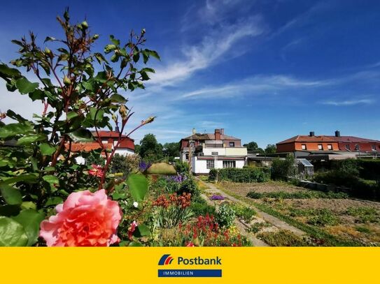 Charmante Doppelhaushälfte mit Dachterrasse und viel Grundstück