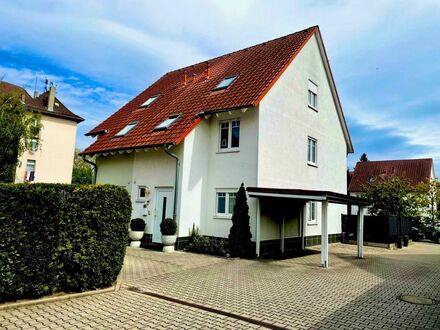 Wohlfühl-Oase für die ganze Familie! Großzügige Doppelhaushälfte mit schönem, sonnigen Garten