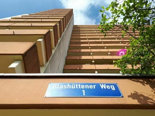 Achtung. Selbstnutzer oder Vermieter sind gerne Willkommen- <br />
aparte 3-Zi-Wohnung mit Tiefgarage