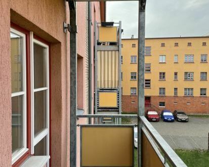 Gemütliche 3-Zimmer-Wohnung mit zwei Balkonen in der Curie-Siedlung