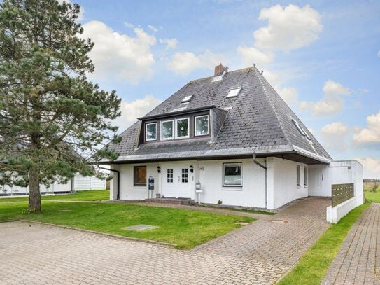 Schöne Erdgeschosswohnung mit Blick über die Morsumer Wiesen