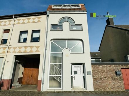 Gemütliches Einfamilienhaus mit ausgefeilter Architektur im Stadtzentrum von Eschweiler