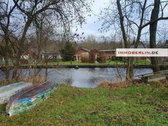 IMMOBERLIN.DE - Exzellentes Baugrundstück mit Wasserzugang in naturschöner Lage