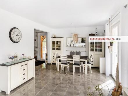 IMMOBERLIN.DE - Exzellentes Einfamilienhaus mit großem Sonnengarten beim Ortszentrum