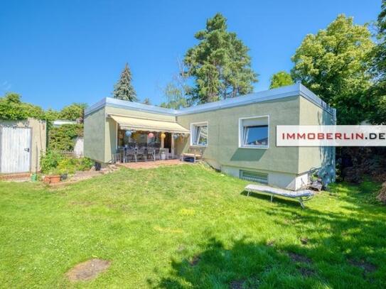 IMMOBERLIN.DE - Attraktiver Bungalow mit diskretem Garten in guter Ortslage