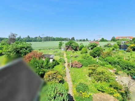 +++ Gemütliche Doppelhaushälfte in bevorzugter Zwickauer Lage mit traumhaftem Grundstück +++