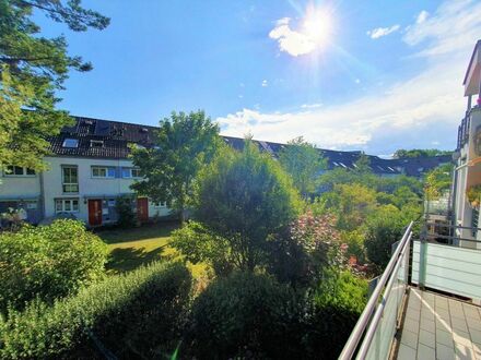 München-Forstenried: Stilvolle 2-Zimmer-Wohnung mit herrlichem Blick ins Grüne