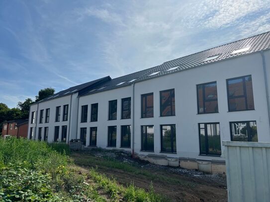 ERSTBEZUG! Modernes, helles Townhouse mit Garage in Wiemelhausen