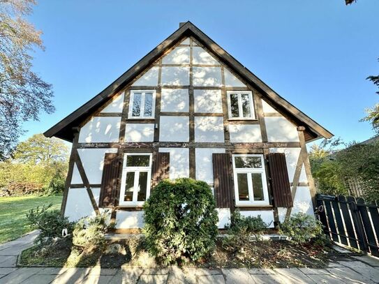 Hochwertig saniertes Fachwerktraumhaus mit schönem Garten in ruhiger Lage