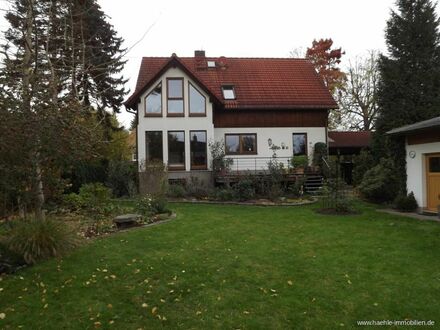 Für die Zukunft !
Klotzsche , gepflegtes 5- Zimmer Einfamilienhaus mit schönem Grundstück, Doppel-Carport