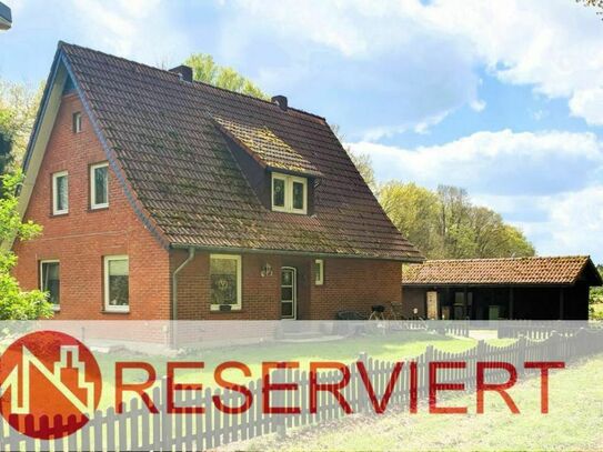 RESERVIERT! Kleines Haus für Leute mit Lust und Laune zum Renovieren auf einem naturbelassenen Grundstück in Dünsen