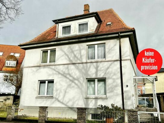 HORN IMMOBILIEN ++ Neubrandenburg Mehrfamilienhaus in guter Lage, modernisierungsbedürftig