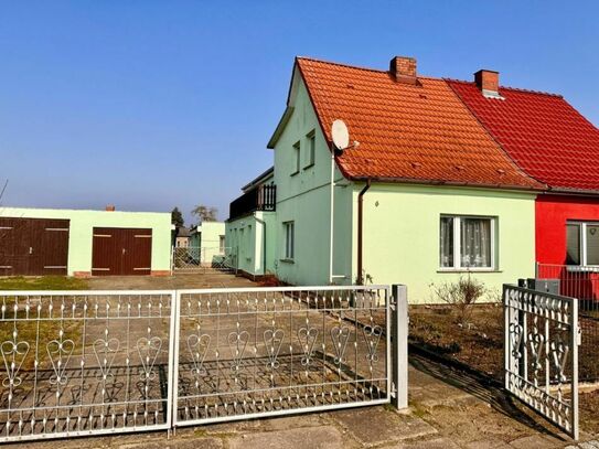 HORN IMMOBILIEN ++RESERVIERT! Friedland (Meckl.) Haus mit viel Platz und großem Grundstück, sanierungsbedürftig