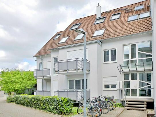 Zentrale 2-Zimmerwohnung mit Balkon in KA-Beiertheim