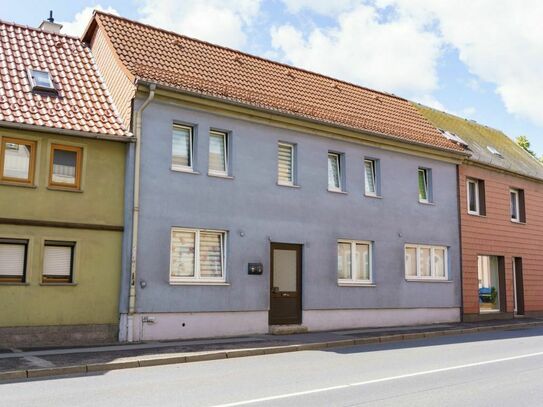 Saniertes, voll vermietetes Mehrfamilienhaus im Stadtzentrum von Saalfeld