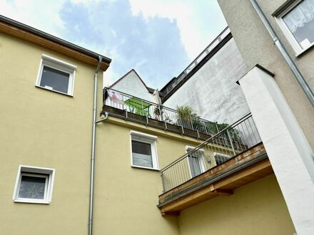 Wohnung mit Dachterrasse in der Innenstadt! 
Zentral selbst Wohnen u. Arbeiten oder Urlaub machen!