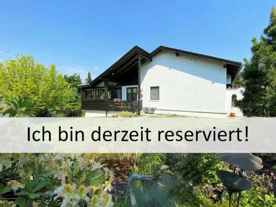 == Gartenliebhaber aufgepasst! - Rundum gepflegtes EFH mit herrlichem Außenbereich ==