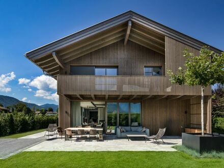 Modern gestaltetes LANDHAUS mit beeindruckenden Bergblicken