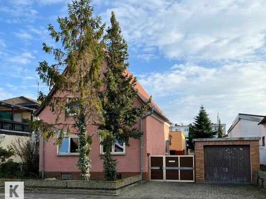 Einfamilienhaus mit Garten, Innenhof, Anbauten und Garage in Haßloch sucht seinen neuen Eigentümer