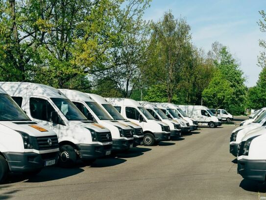 GRUNDSTÜCK - FREIFLÄCHE AN DER BUNDESSTRASSE ZU VERPACHTEN