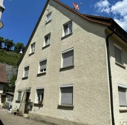 Kapitalanleger aufgepasst: Mehrfamilienhaus mit drei vermieteten Wohneinheiten in Sulz a.N.
