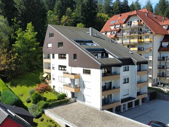 Großzügiges Dachgeschossapartment mit Panoramablick - Rendite von 5,2% möglich