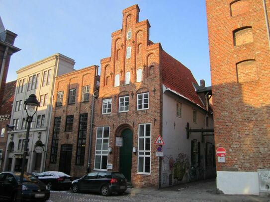 Historisches Backsteingiebelhaus mit 5 Mieteinheiten in der Lübecker Altstadt/Gründungsviertel